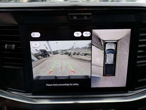 Certified 2025 Ford F350 Lariat w/ Chrome Package image 31