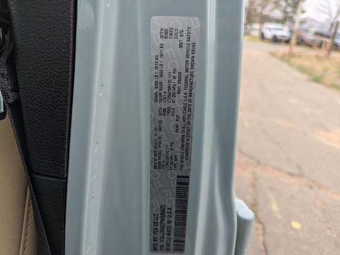 Used 2023 Jeep Wrangler Unlimited w/ Sun & Screen Package image 25