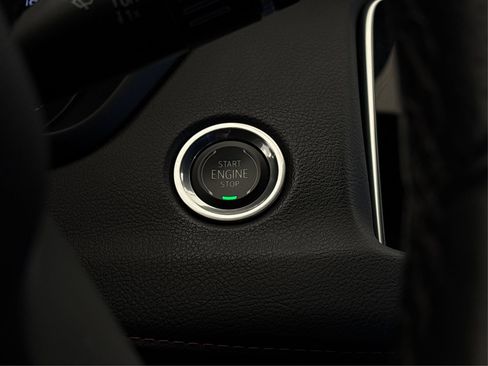 Certified 2023 Cadillac XT4 Sport image 29