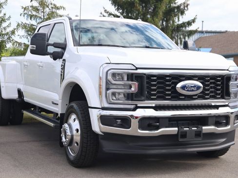 Used 2025 Ford F450 Lariat image 23