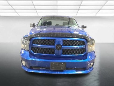 Used 2019 RAM 1500 Express w/ Express Value Package image 10