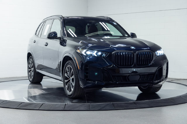 Used 2026 BMW X5 xDrive40i AWD/4WD image 4