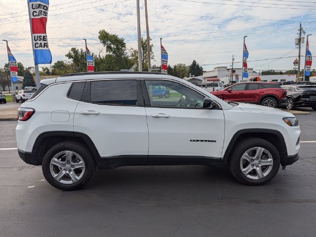 Used 2023 Jeep Compass Latitude AWD/4WD image 6