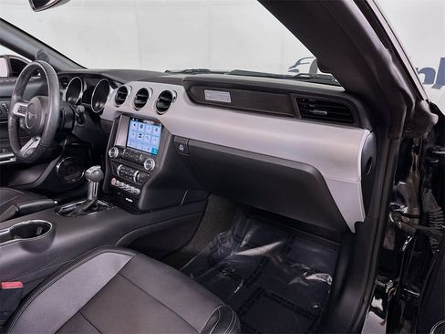 Used 2016 Ford Mustang GT Premium image 33