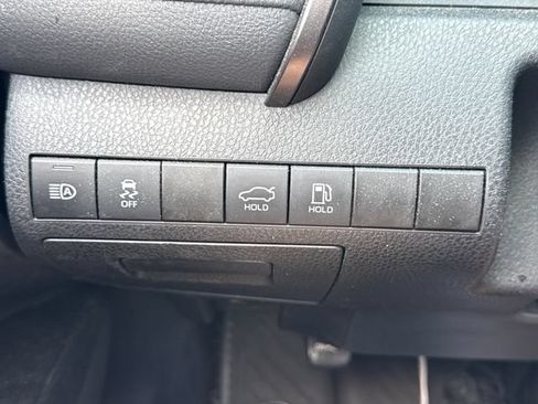Used 2021 Toyota Camry SE FWD image 25