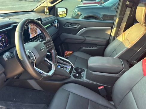 Used 2026 Chevrolet Colorado Z71 w/ Technology Package AWD/4WD image 7