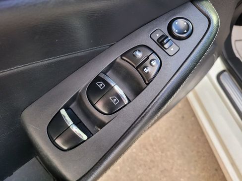 Used 2016 Nissan Maxima 3.5 SL image 18