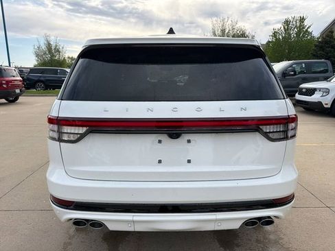 New 2026 Lincoln Aviator AWD image 6