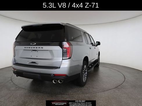 Used 2025 Chevrolet Suburban Z71 AWD/4WD image 17