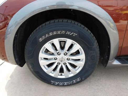 Used 2017 Nissan Armada SV image 6