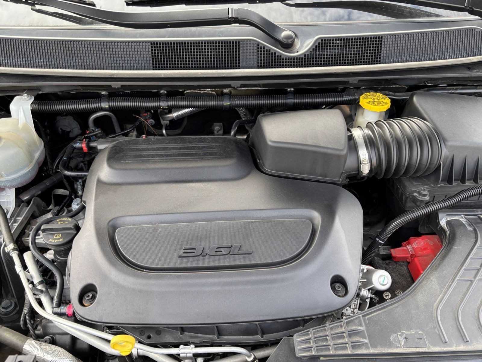 Used 2024 Chrysler Voyager LX FWD image 31
