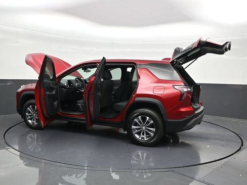 Used 2026 Chevrolet Equinox LT image 37