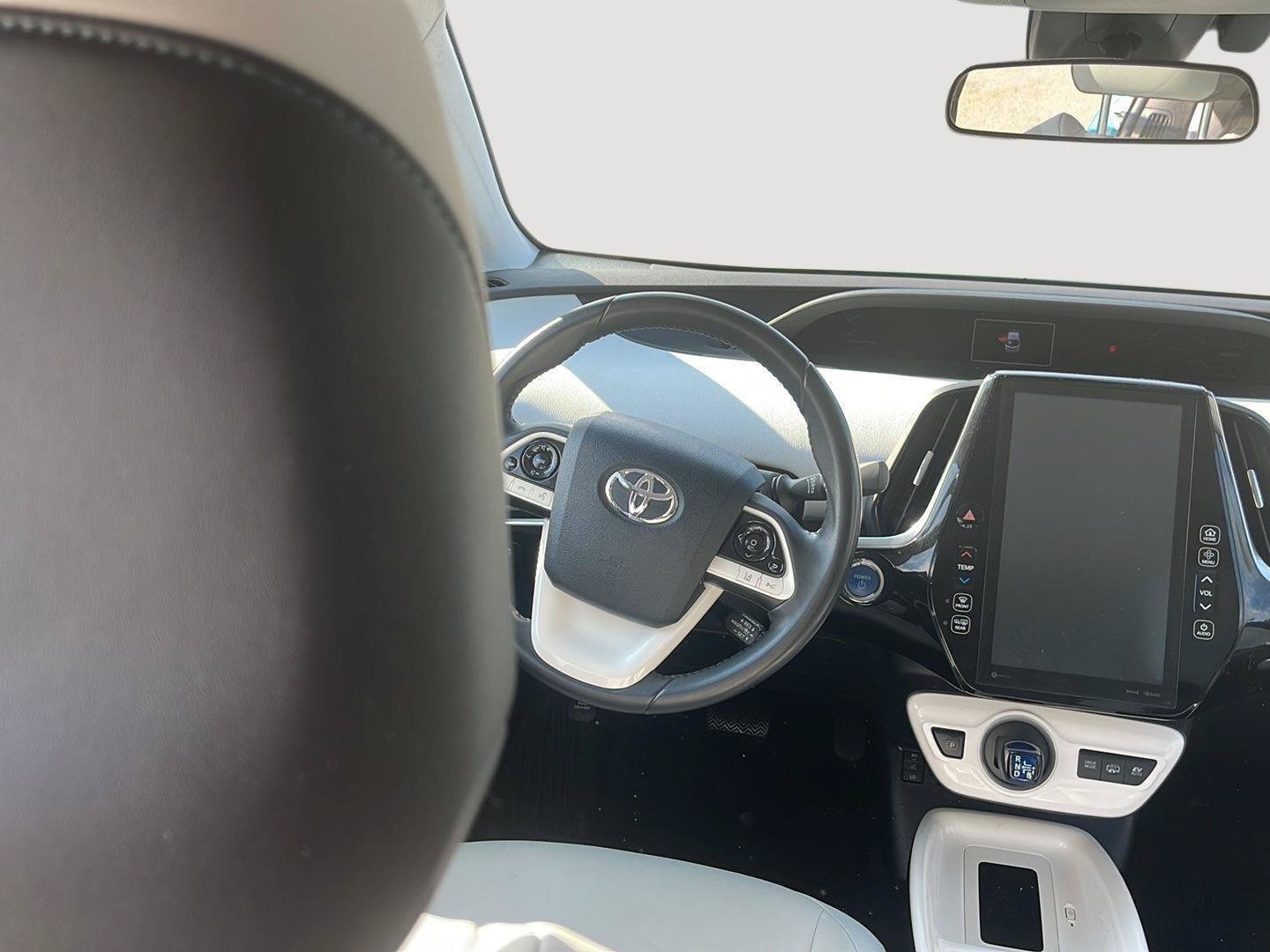 Used 2017 Toyota Prius Prime Premium FWD image 20