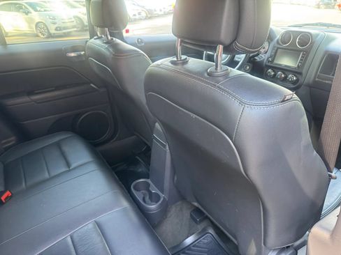 Used 2017 Jeep Patriot High Altitude AWD/4WD image 22