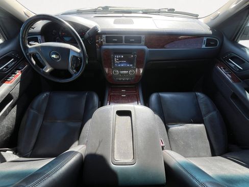 Used 2012 Chevrolet Tahoe LTZ image 2
