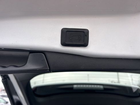 Used 2023 Toyota RAV4 XLE image 16