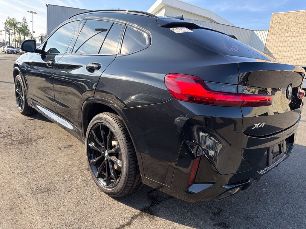 Used 2024 BMW X4 xDrive30i w/ Premium Package AWD/4WD image 6
