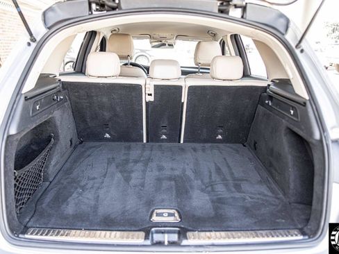 Used 2019 Mercedes-Benz GLC 300 w/ Driver Assistance Package image 6