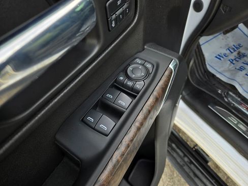 Used 2023 GMC Sierra 2500 Denali w/ Denali Ultimate Package image 12