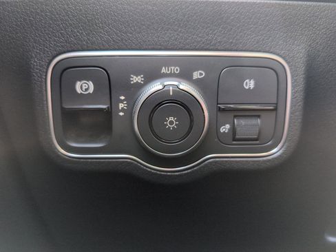 Used 2022 Mercedes-Benz GLA 35 AMG 4MATIC image 17