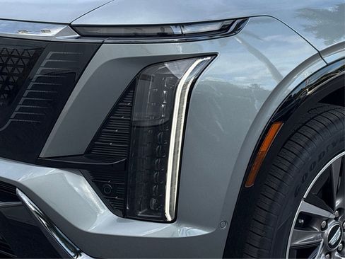 New 2026 Cadillac Vistiq Sport image 14