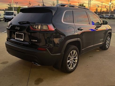 Used 2021 Jeep Cherokee Latitude Lux w/ Sun & Sound Group image 3