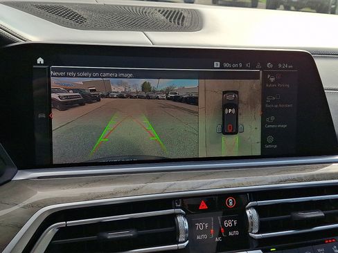 Used 2021 BMW X5 M50i w/ Executive Package image 22