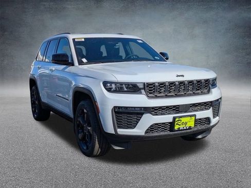 New 2026 Jeep Grand Cherokee Limited w/ Limited Altitude Package AWD/4WD image 1