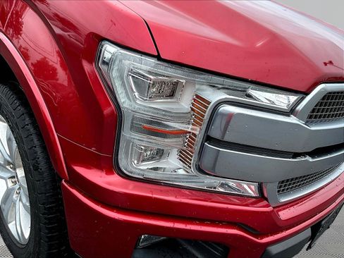 Used 2018 Ford F150 Platinum w/ Equipment Group 701A Luxury AWD/4WD image 32