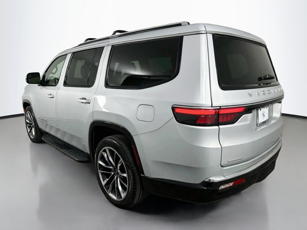 Used 2023 Jeep Wagoneer Series II w/ Premium Group I AWD/4WD image 7