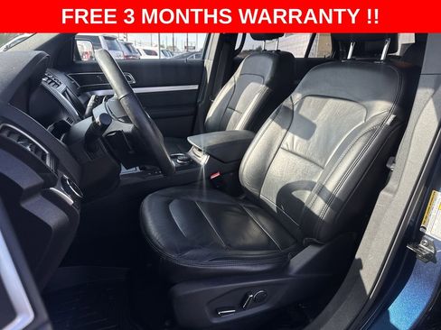 Used 2017 Ford Explorer XLT w/ Equipment Group 202A AWD/4WD image 14
