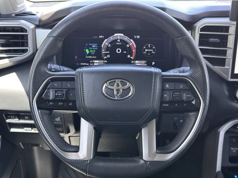 Used 2024 Toyota Tundra Limited AWD/4WD image 44