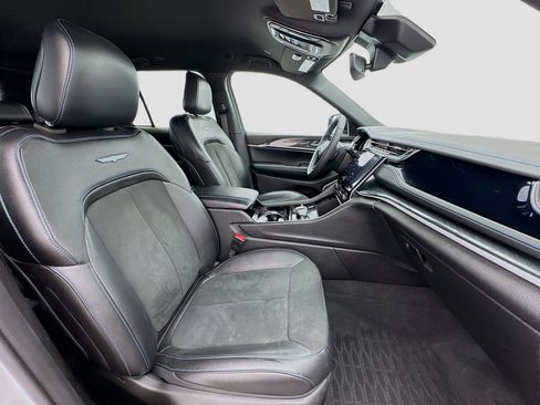 Used 2022 Jeep Grand Cherokee Trailhawk image 19