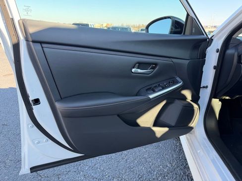 Used 2023 Nissan Sentra SR image 13