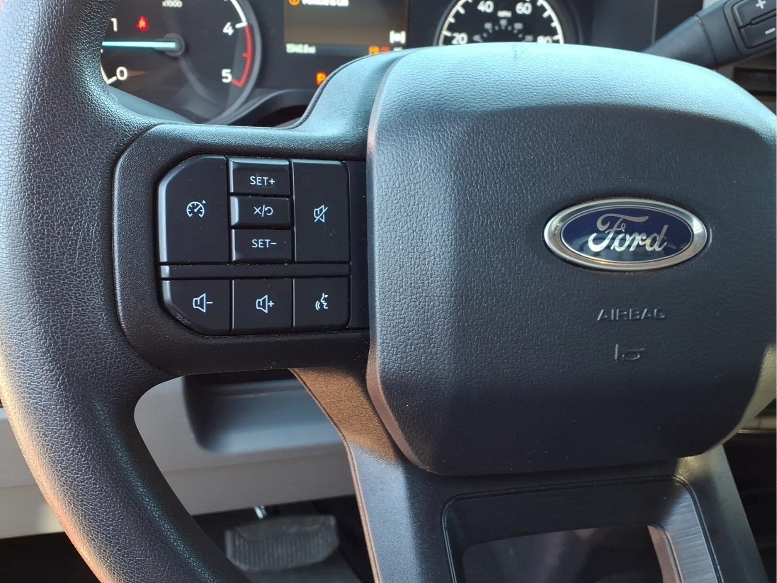 Used 2024 Ford F350 XLT AWD/4WD image 6