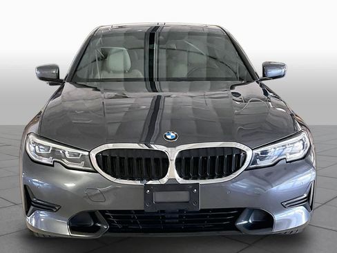 Used 2022 BMW 330i Sedan w/ Convenience Package RWD image 3
