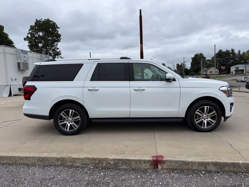 Used 2024 Ford Expedition Max Limited AWD/4WD image 5