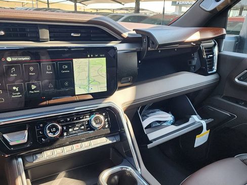 New 2026 GMC Sierra 2500 Denali w/ Denali Reserve Package image 38