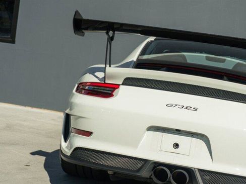 Used 2019 Porsche 911 GT3 RS w/ Weissach Package image 44
