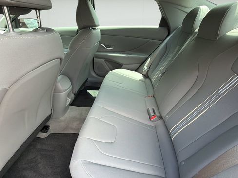 Certified 2025 Hyundai Elantra Sport FWD image 16