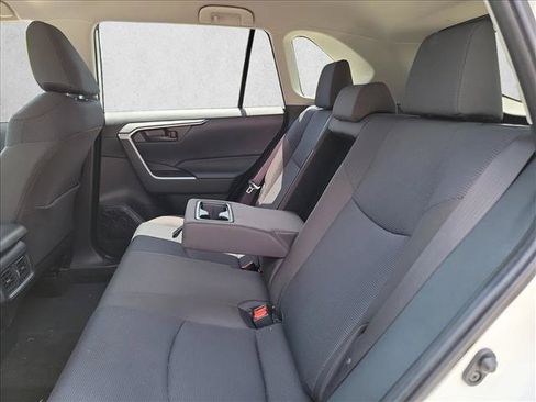 Used 2025 Toyota RAV4 LE AWD/4WD image 14