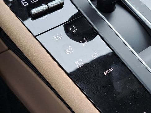 Used 2026 Porsche Macan image 33