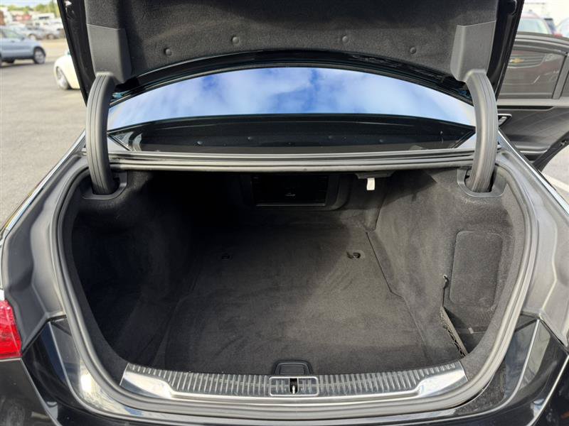Used 2022 Mercedes-Benz S 580 4MATIC Sedan w/ Rear Seat Package image 73