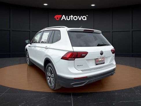 Used 2024 Volkswagen Tiguan Wolfsburg Edition image 3