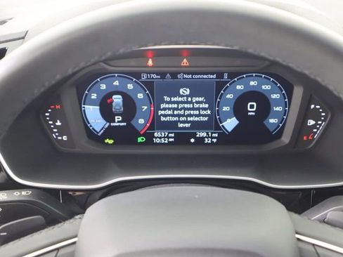 Certified 2025 Audi Q3 2.0T Premium w/ Convenience Package image 16