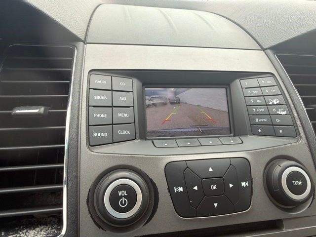 Used 2018 Ford Taurus SE FWD image 27