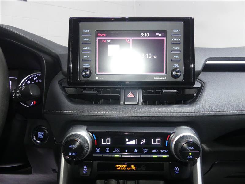 Used 2021 Toyota RAV4 XLE AWD/4WD image 36