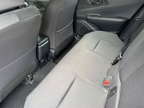 Used 2025 Toyota Prius LE FWD image 12