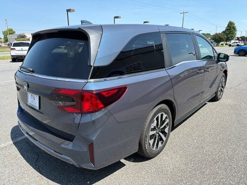 New 2026 Honda Odyssey EX-L image 7