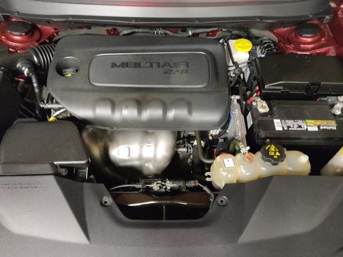 Used 2021 Jeep Cherokee Latitude FWD image 30